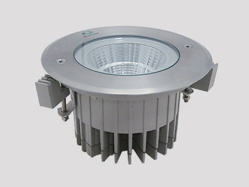 嵌入式防雨筒燈